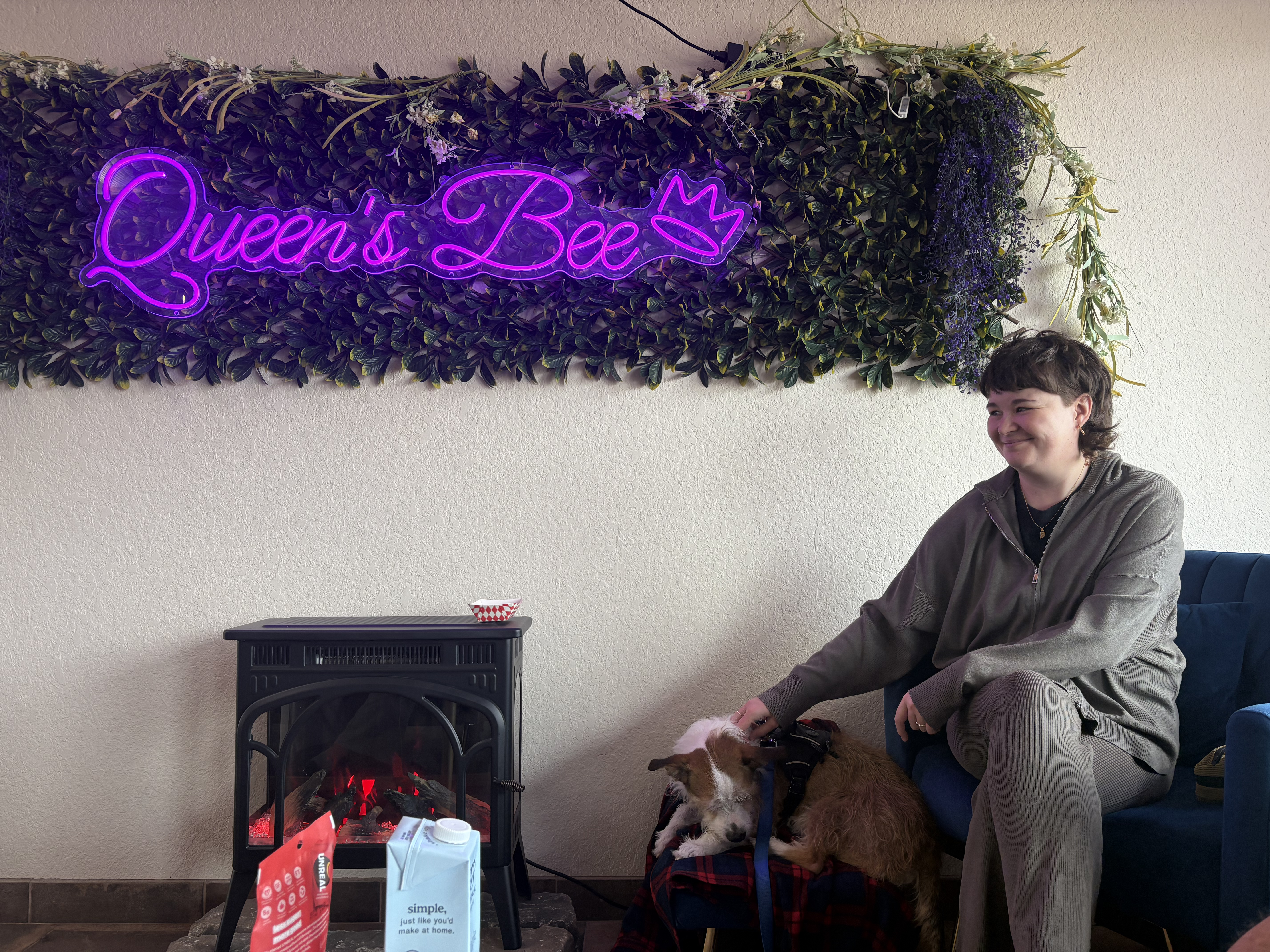 Queen's Bee, Joplin